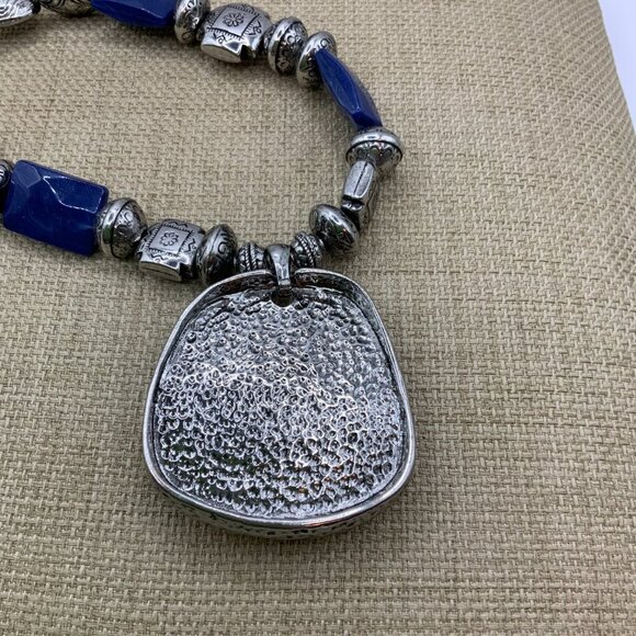 Chico's Textured Metal Pendant Blue Silver Etched Beaded Long Chain Necklace - Picture 4 of 6